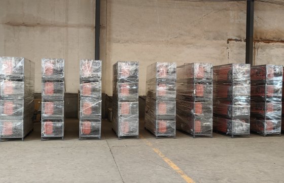 KNDMAX WS25 HYDRAULIC LOG SPLITTER LOADING