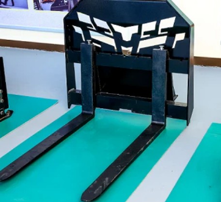 Skid Steer Pallet Forks