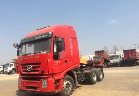 SAIC Iveco technology 380hp 430hp Genlyon Tractor truck price