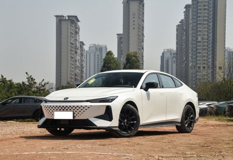 CHANGAN UNI-V 2024 1.5T Exclusive Model for Sale