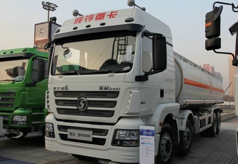 Shacman M3000 25000L Fuel Tanker truck for sale