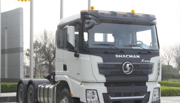 SHACMAN Tractor Truck with Trailer